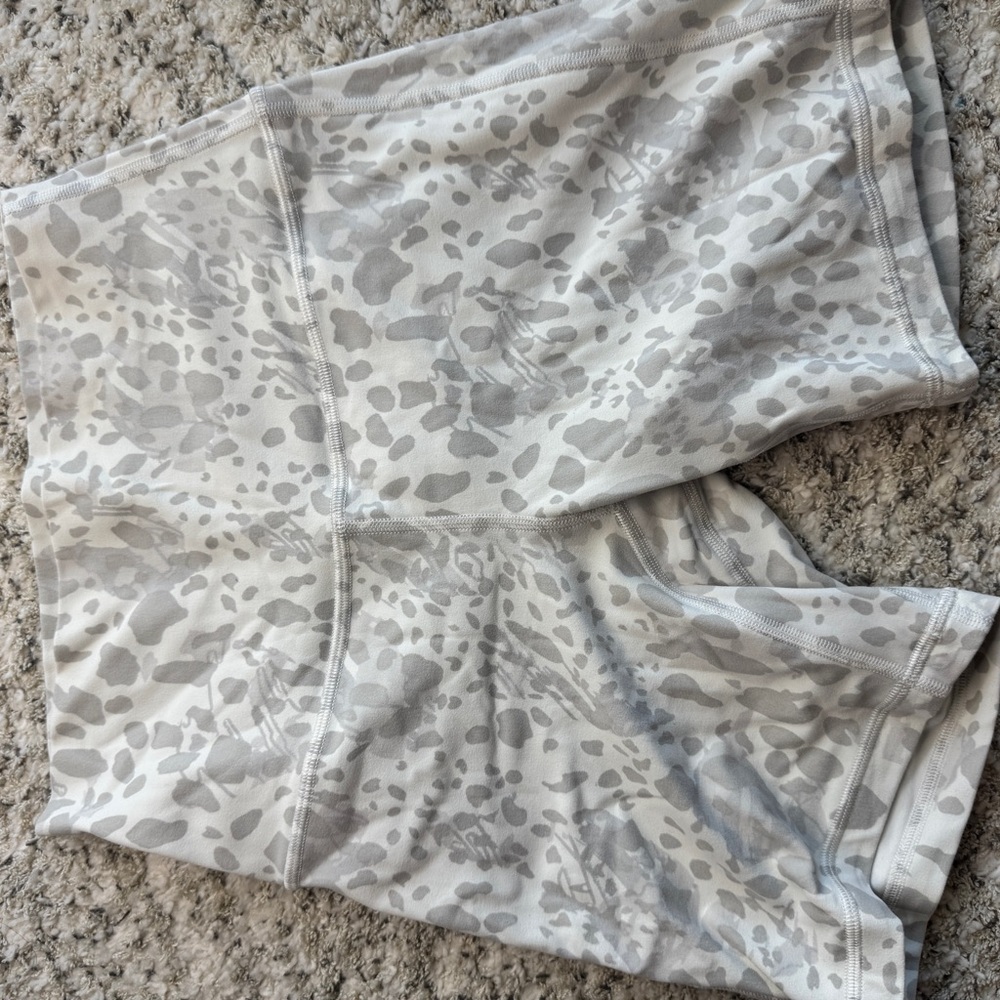 lululemon athletica Gray Patterned Bike Shorts